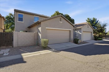 1915 Oxford Ln, Gilbert, AZ 85295