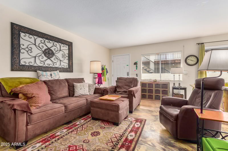 1916 Morningside Dr #108, Phoenix, AZ 85023