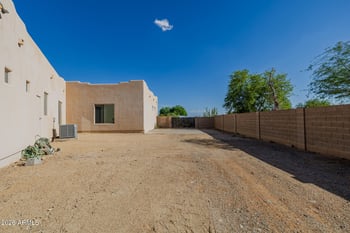 1916 Primrose Pa, Phoenix, AZ 85086