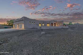 1916 Primrose Pa, Phoenix, AZ 85086