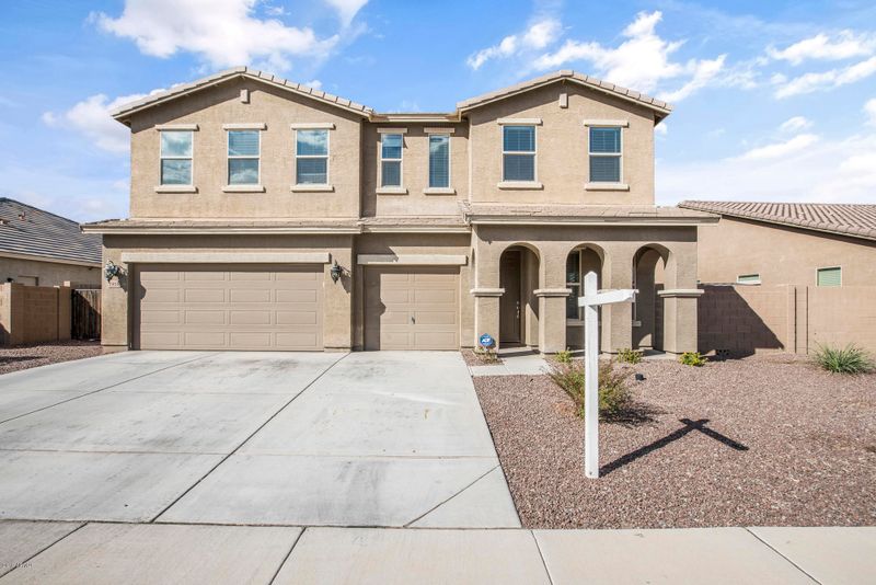 1916 W Desert Spring Way, San Tan Valley, AZ 85144
