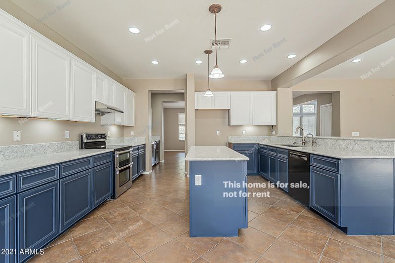 19165 E Sparrow Ct, Queen Creek, AZ 85142