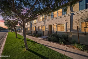 1917 Hampton Ln #106, Gilbert, AZ 85295