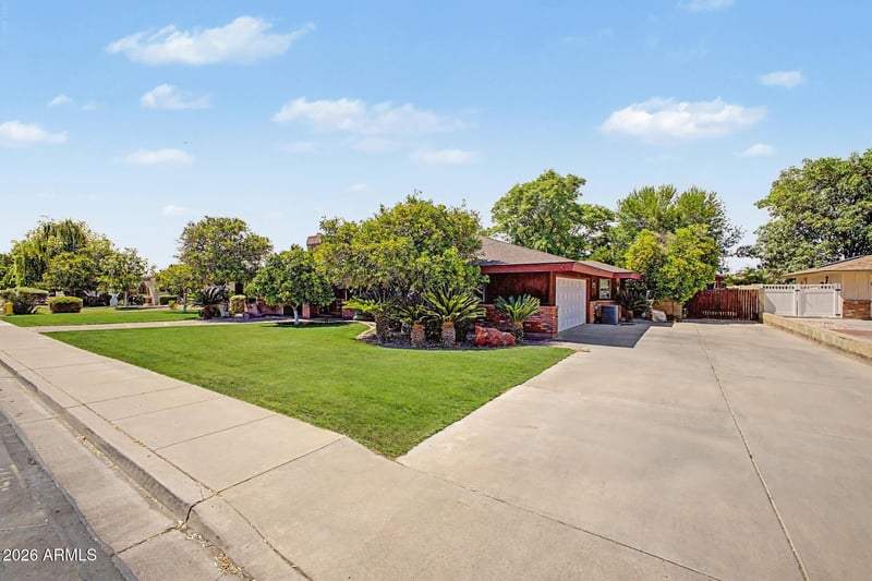 1918 Huber St, Mesa, AZ 85203