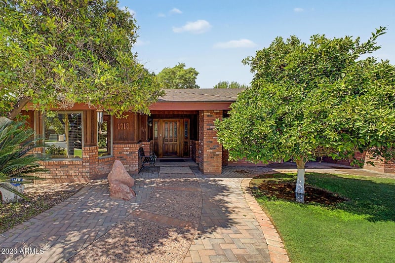 1918 Huber St, Mesa, AZ 85203