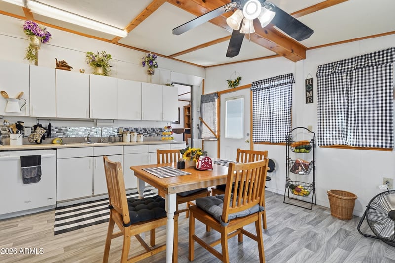 1918 Warner Dr, Apache Junction, AZ 85120