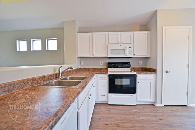 1918 S Valley Dr, Apache Junction, AZ 85120