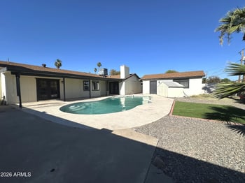1919 Voltaire Ave, Phoenix, AZ 85029