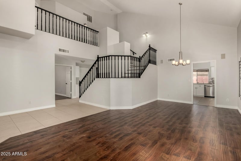 192 Los Arboles Dr, Tempe, AZ 85284