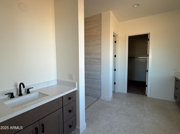 1920 Creek Canyon Rd, Phoenix, AZ 85086