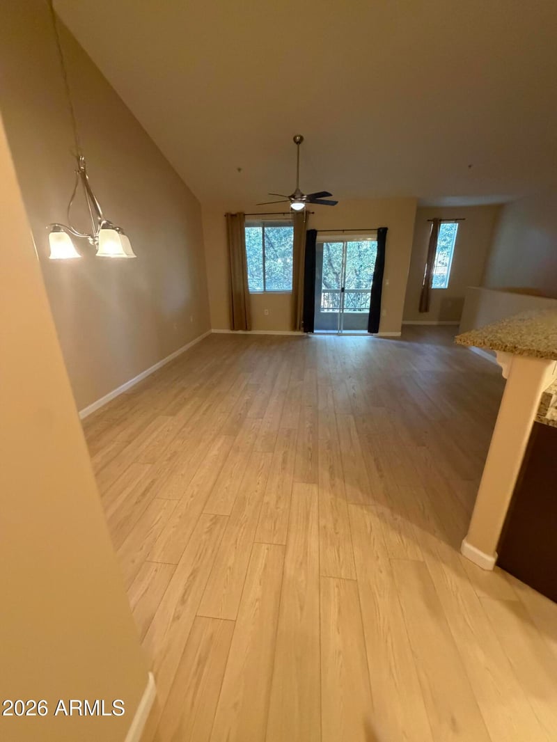 1920 E Bell Rd #1045, Phoenix, AZ 85022