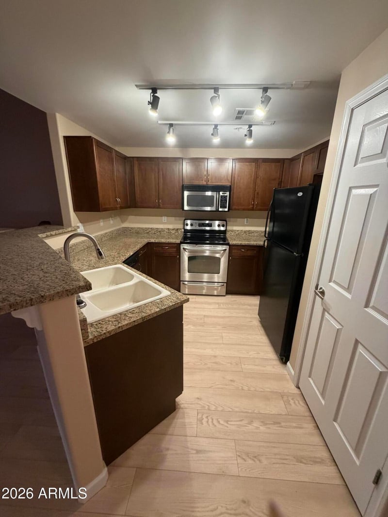 1920 E Bell Rd #1045, Phoenix, AZ 85022