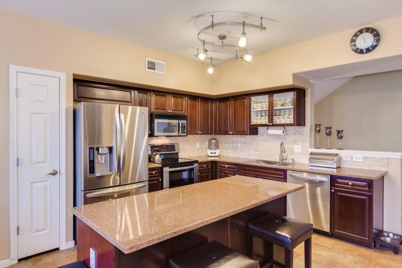 1920 E Bell Rd #1079, Phoenix, AZ 85022