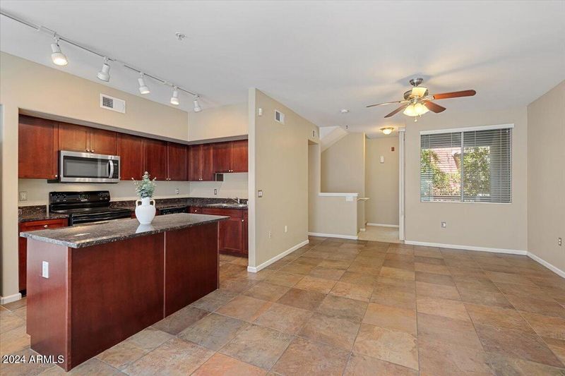 1920 E Bell Rd #1083, Phoenix, AZ 85022