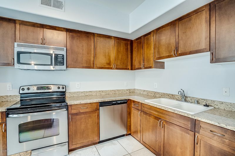 1920 E Bell Rd #1086, Phoenix, AZ 85022