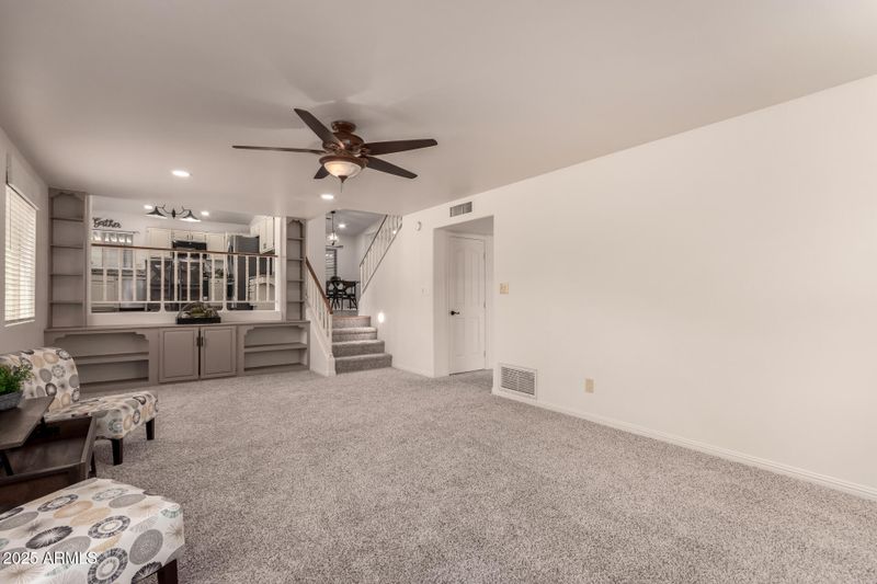 1920 E Belmont Dr, Tempe, AZ 85284