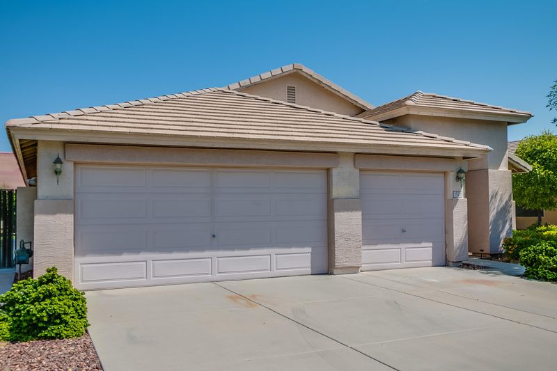 1920 E Ross Dr, Chandler, AZ 85225