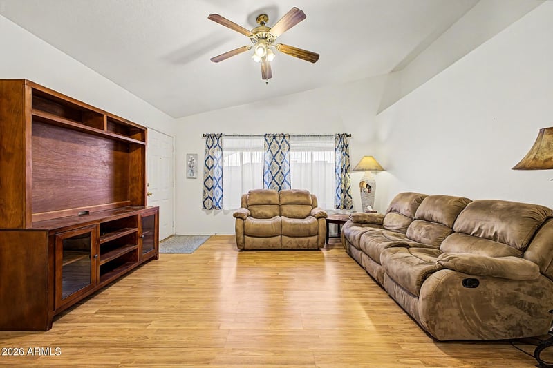 1920 Plaza Dr #7, Apache Junction, AZ 85120