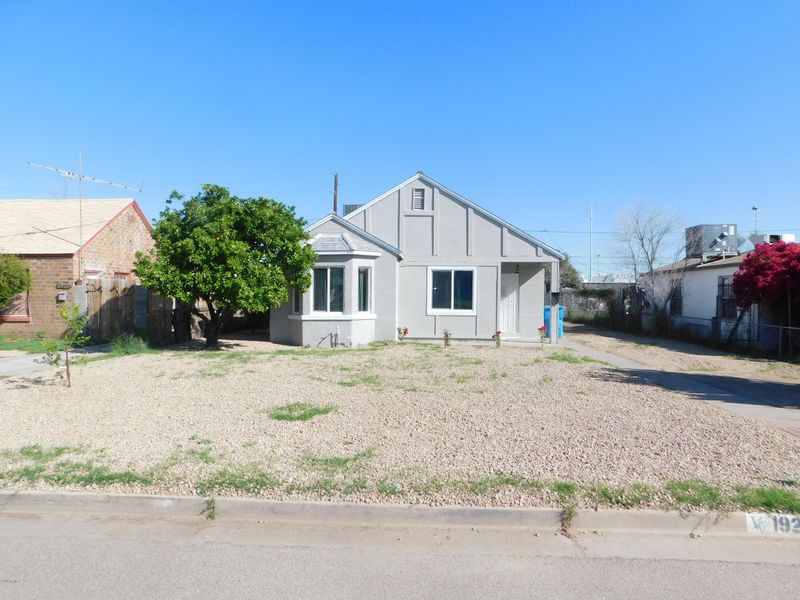 1920 W Monte Vista Rd, Phoenix, AZ 85009