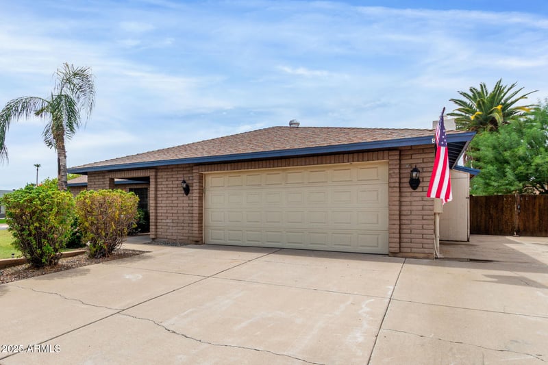 19202 32nd Dr, Phoenix, AZ 85027
