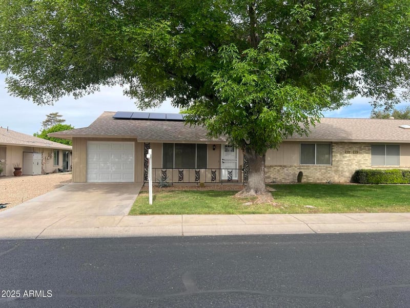 19202 Signal Butte Cir, Sun City, AZ 85373