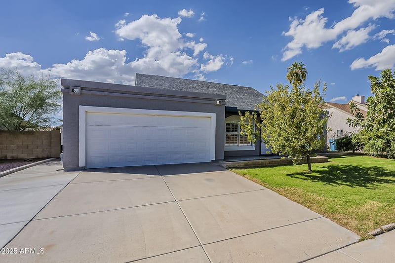 19208 47th Ln, Glendale, AZ 85308