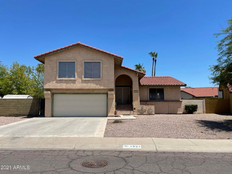 1921 E Redfield Rd, Phoenix, AZ 85022