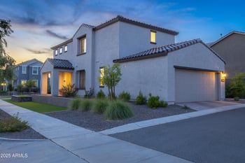 1922 Chisum Trl, Phoenix, AZ 85085