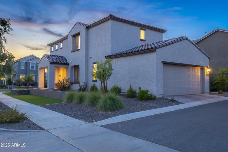 1922 Chisum Trl, Phoenix, AZ 85085