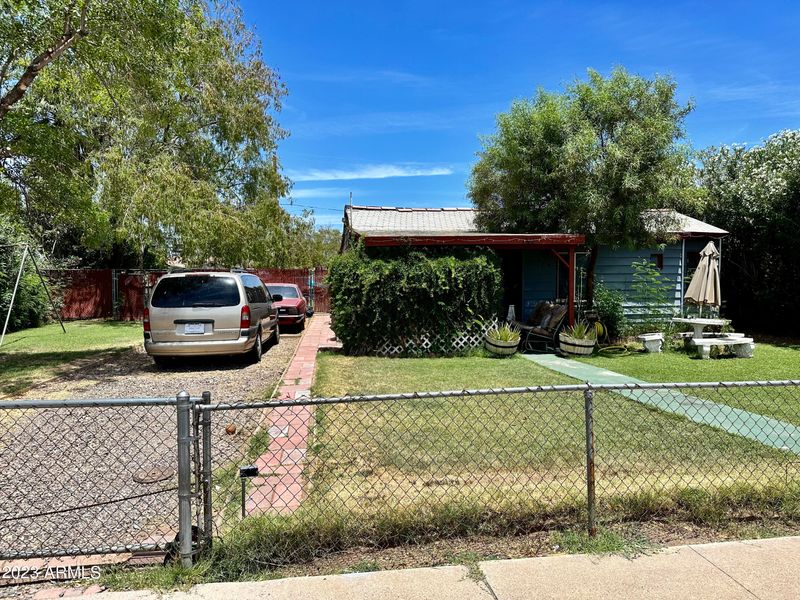 1922 E Monte Vista Rd, Phoenix, AZ 85006