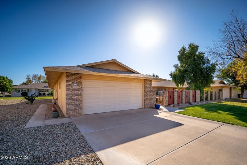 19221 Sombrero Cir, Sun City, AZ 85373
