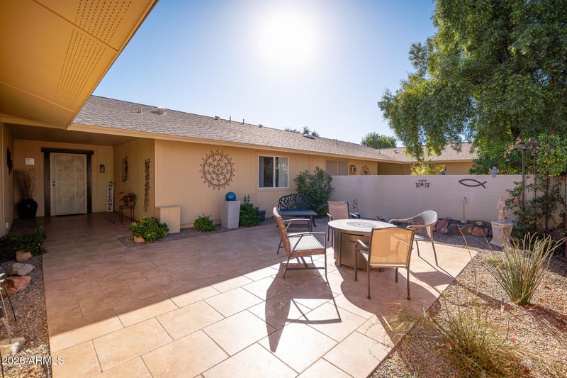 19221 Sombrero Cir, Sun City, AZ 85373