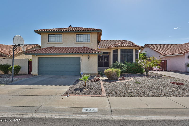 19222 70th Ave, Glendale, AZ 85308