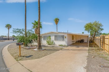 19222 Pierson Rd, Sun City, AZ 85373