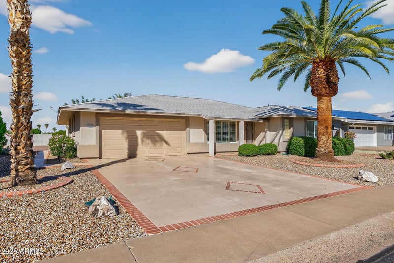 19222 Welk Dr, Sun City, AZ 85373
