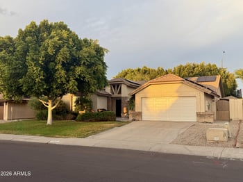 19225 67th Dr, Glendale, AZ 85308