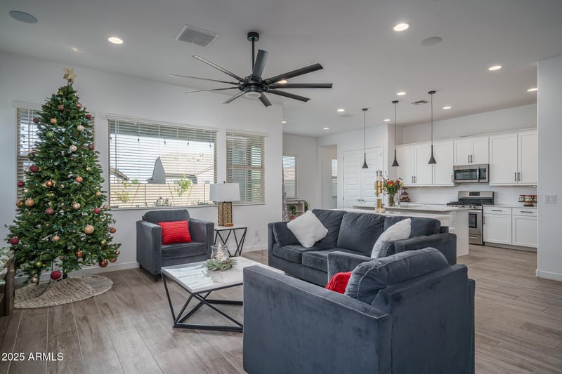 19226 Hazelwood St, Litchfield Park, AZ 85340