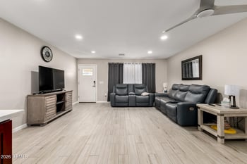 19226 Signal Butte Cir, Sun City, AZ 85373