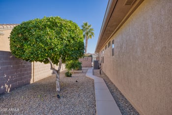 19228 Guardian Ln, Surprise, AZ 85387