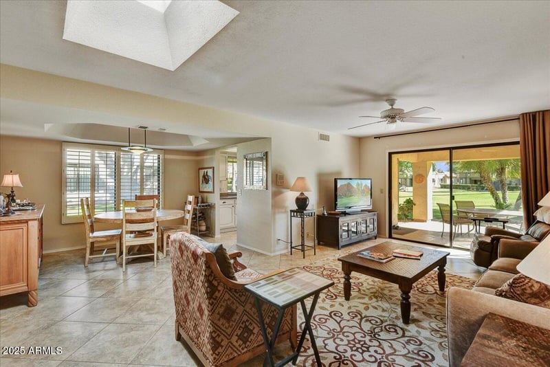 19229 93rd Dr, Peoria, AZ 85382