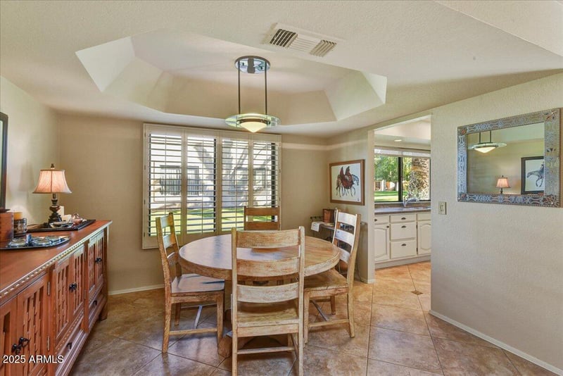 19229 93rd Dr, Peoria, AZ 85382