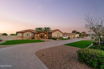 1923 166th Ave, Goodyear, AZ 85338