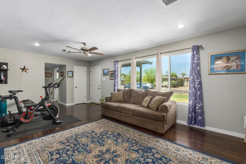 1923 E Hazelwood St, Phoenix, AZ 85016