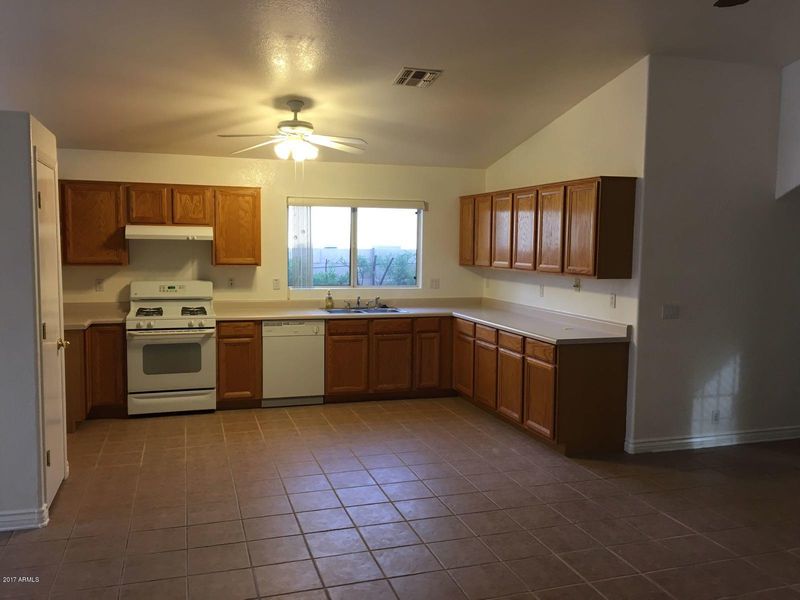 1923 E San Tan St, Chandler, AZ 85225