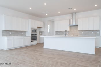 1923 Empeltre Rd, San Tan Valley, AZ 85140