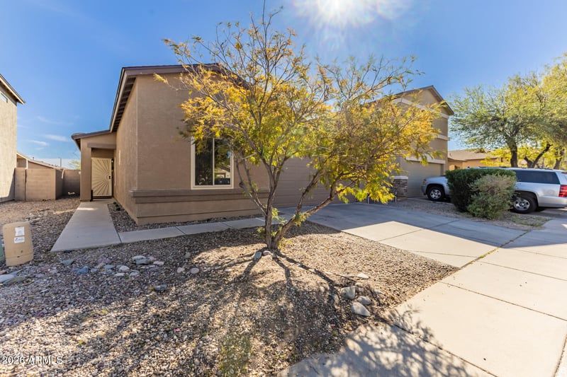 1923 Renegade Trl, San Tan Valley, AZ 85143
