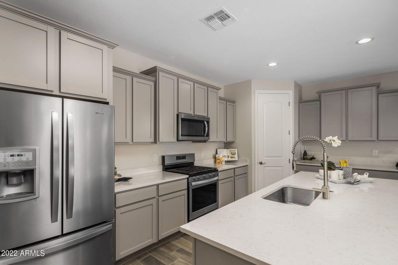 1923 W Plum Rd, Phoenix, AZ 85085