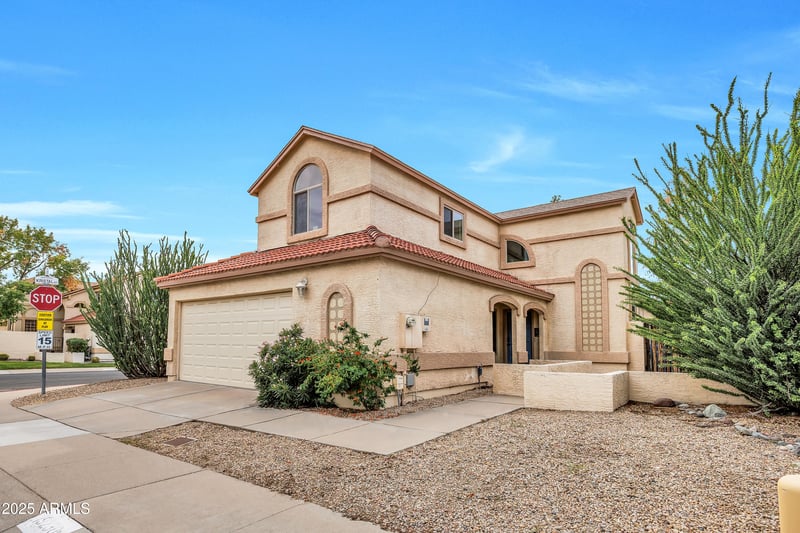 19230 5th St, Phoenix, AZ 85024