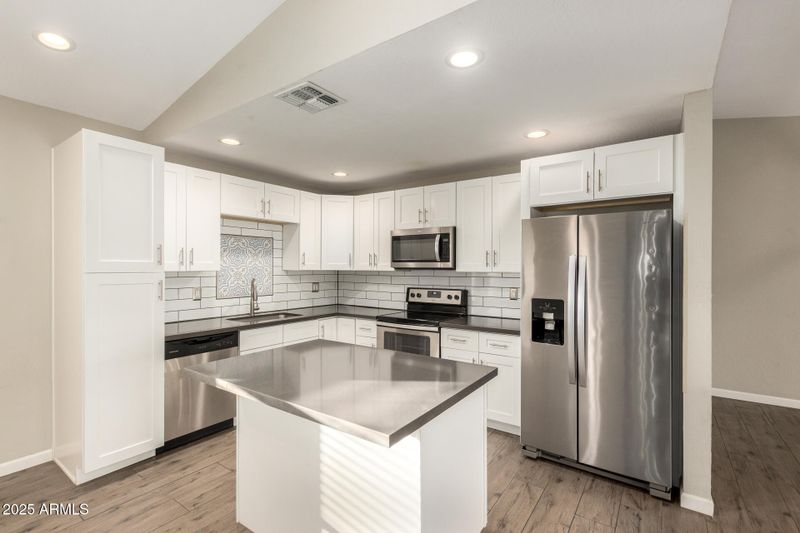 19237 N 5th Ave, Phoenix, AZ 85027