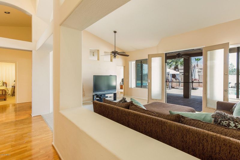 1924 E Campbell Ave, Gilbert, AZ 85234